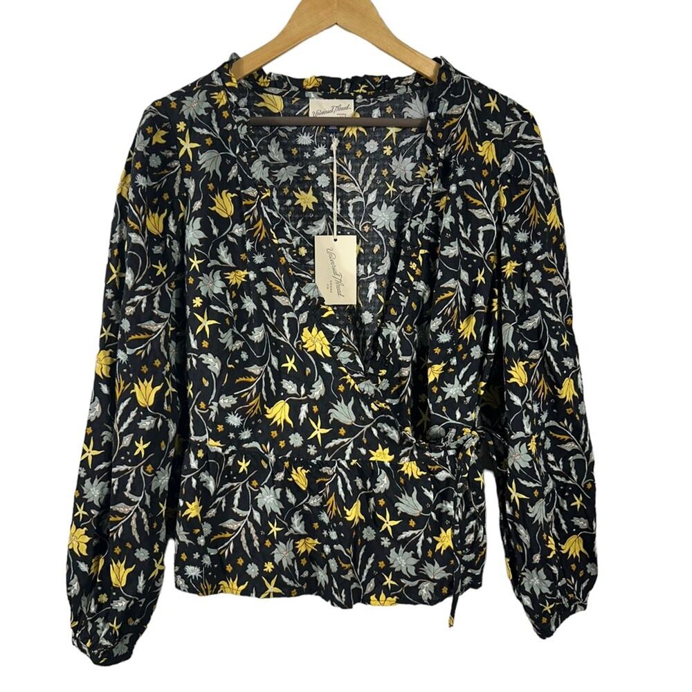 NWT Universal Thread Floral Wrap Top Size L - Picture 2 of 12